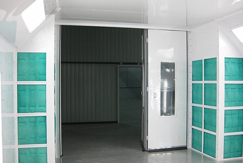 RTT EZ Classic Crossdraft Paint Booth by Clean Air Industries